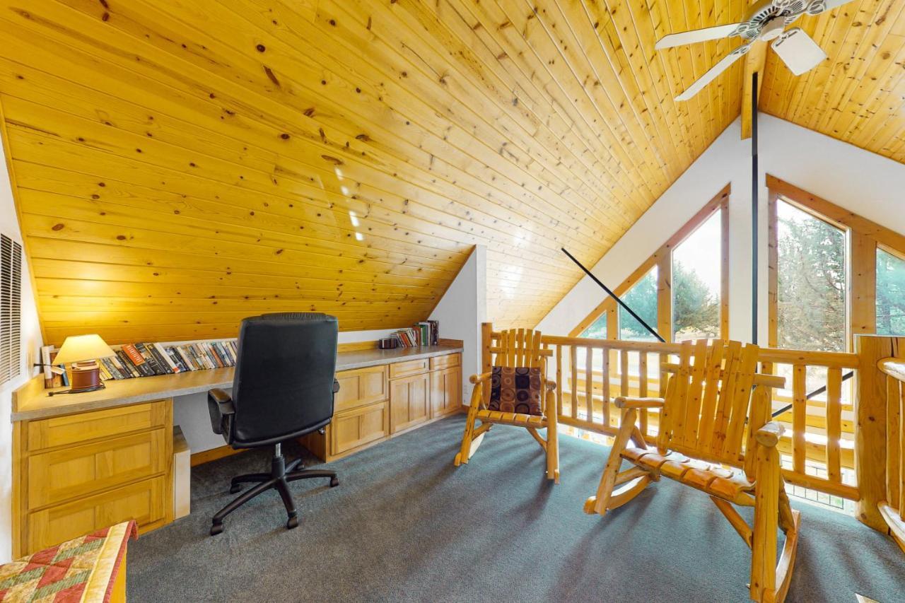 Cinnamon Teal Chalet Редмонд Экстерьер фото